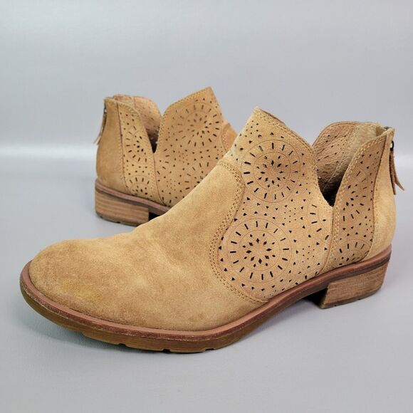 Sofft Women's Size 7.5M Barrosa Brown Suede Perforated Back Zip Ankle Booties - Picture 1 of 10